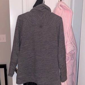 Lululemon Sweatshirt